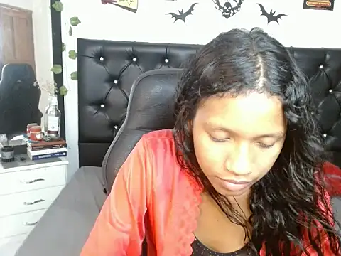 Luna_Ebony_'s Live XXX Chat