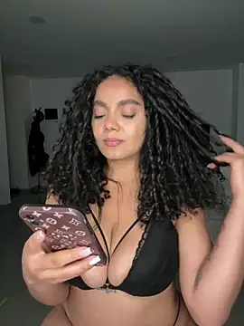 Czat XXX na żywo – Curlyierr