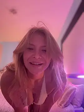 AnastasiaAniess' Live XXX Chat