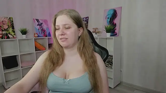 XXX chat uživo modela Megan_Violer
