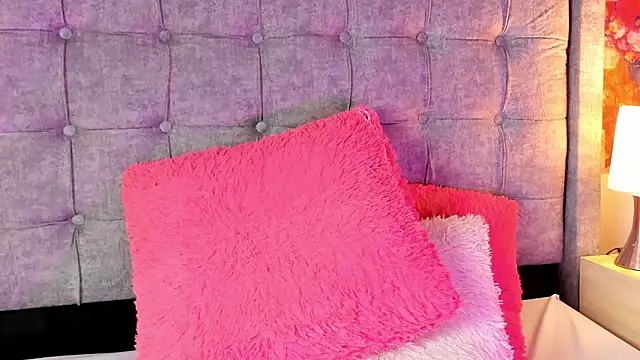 Linda_Fosterr webkamerás műsora