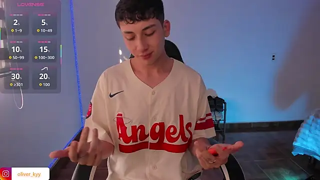 oliver_kyyのライブXXXチャット