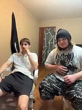 desiredude9のライブXXXチャット