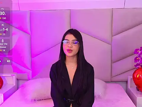 Czat XXX na żywo – OliviaDiaz