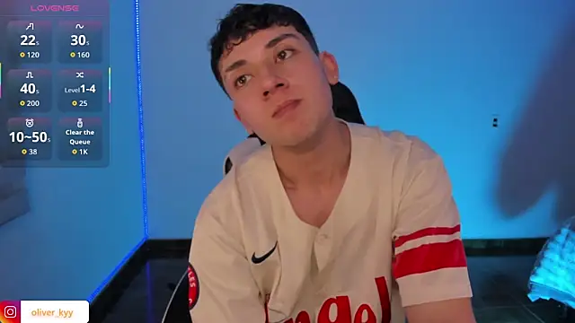 oliver_kyy Pertunjukan Webcam