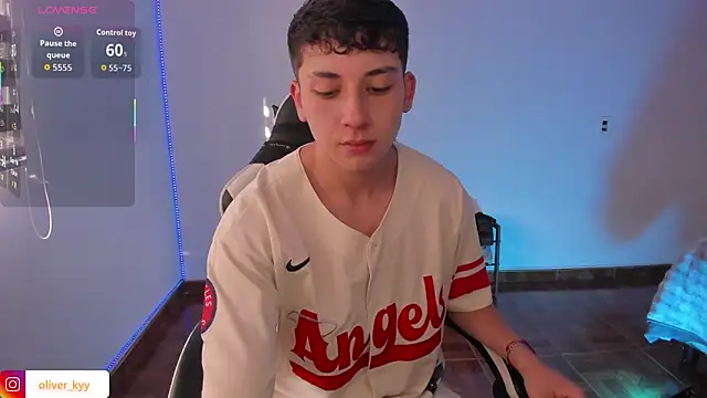 oliver_kyy Live XXX-chat