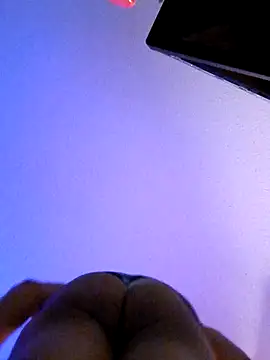 Chatroom XXX en direct de _Ramone666