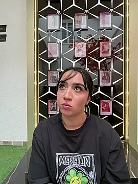 EmmyEvans1 Live XXX-chat