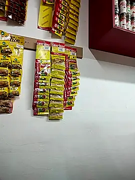 XXX chat uživo modela MaskedLatinaX