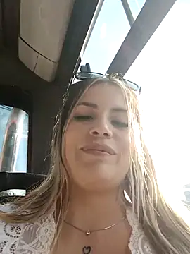 Cata_city1106's Live XXX Chat