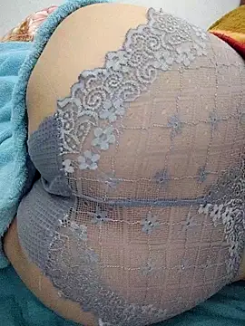 Haralushiaaa webkamerás műsora