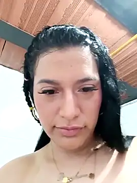 KorinaKovaa লাইভ XXX চ্যাট