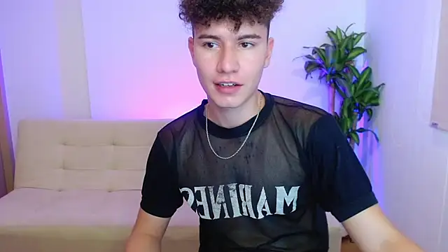 Chat XXX en directo de adrian_morelly