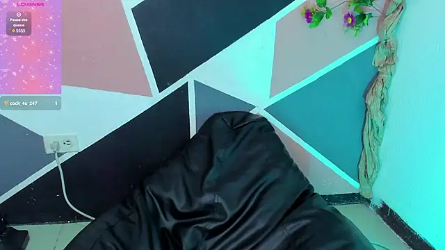 little_emma0 现场XXX聊天