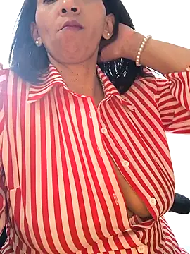 Mrsvictoriaaa 现场XXX聊天