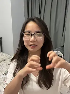 Hmm_0303 élő XXX-chatje