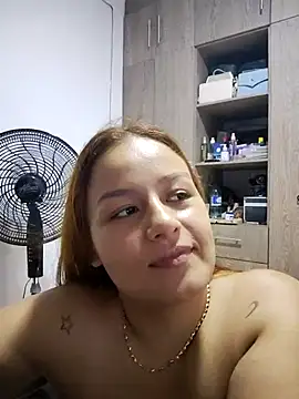 Foxylisaflores 现场XXX聊天