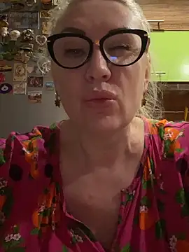 OliviaDancequeen élő XXX-chatje