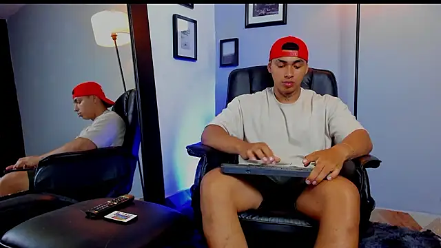 ronnie_crafored webkamerás műsora