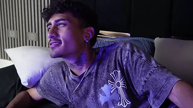 Dark_Eros_'s Live XXX Chat