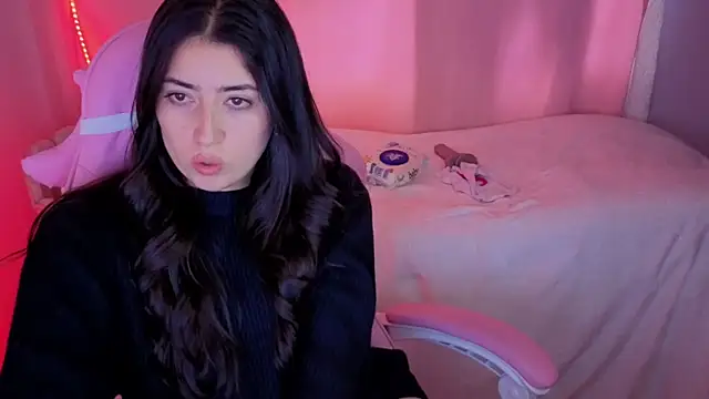 ChanellGV Adlı Modelin Canlı XXX Sohbeti