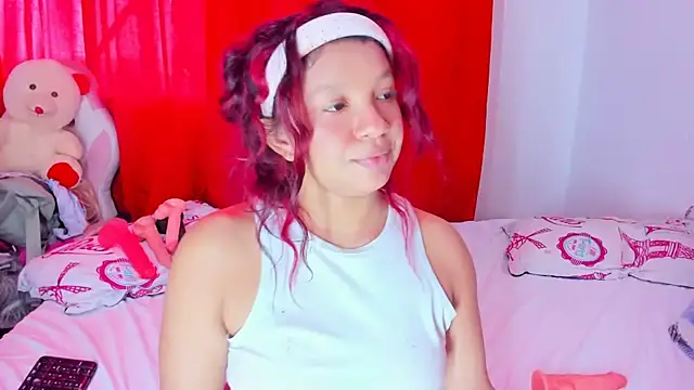 Emily_Coper18 Live XXX-chat