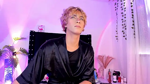 Cooperrosscute233のライブXXXチャット