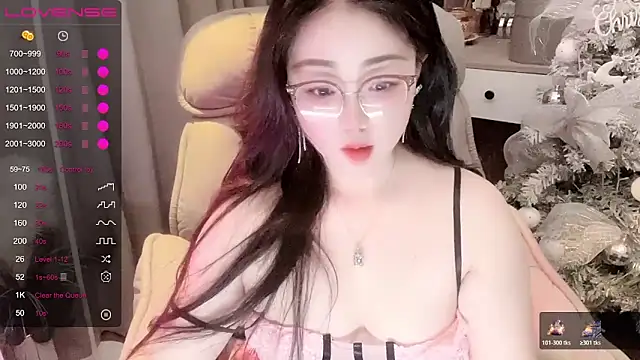 Monica-666888- Show Webcam