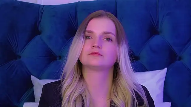 Chat +18 de AnnyRaii ao vivo