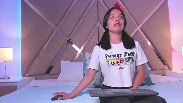 Chatroom XXX en direct de BelhaLawuo