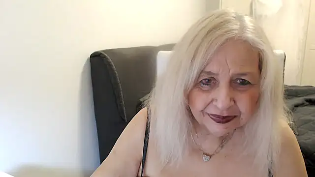 دردشة SusiLifeXXX الجنسية المباشرة