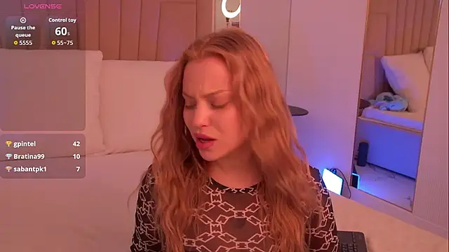 MollyHilton Adlı Modelin Canlı XXX Sohbeti