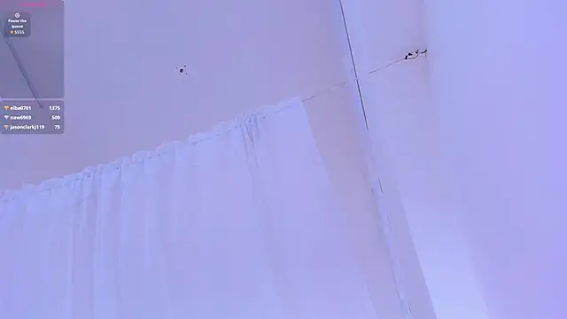 Show modela NicoleMadrird na web-kameri