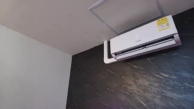 kissme_luna's Live XXX Chat