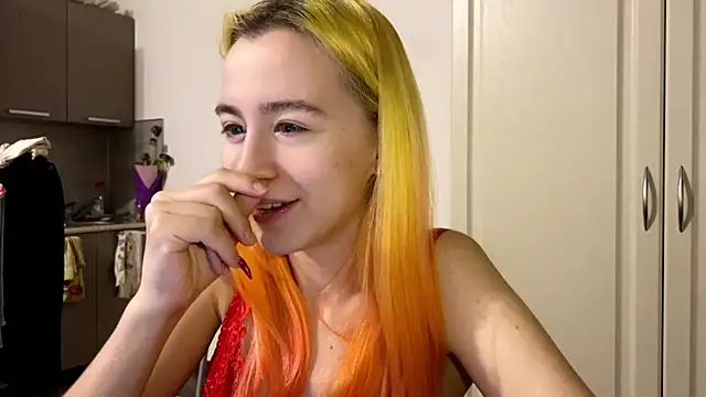 EmilyHein 라이브 XXX 채팅