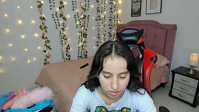 Chat +18 de Antonella_heinz ao vivo