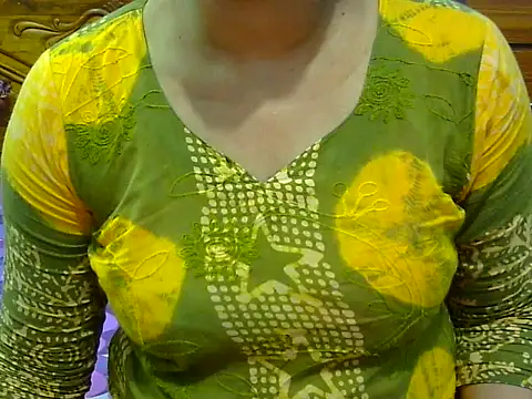 دردشة Horny_Doll24 الجنسية المباشرة