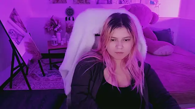 DiaAngell Chat XXX in diretta