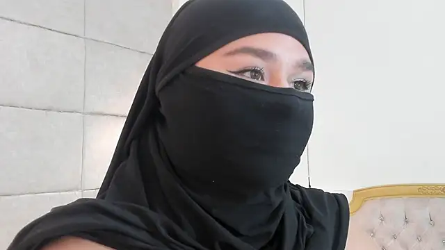 _zharaa's Live XXX Chat