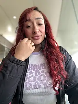 Chatroom XXX en direct de ariiel_