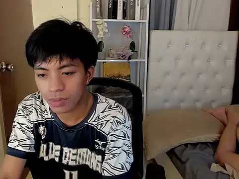 Pertunjukan Kamera Web davincihugecock