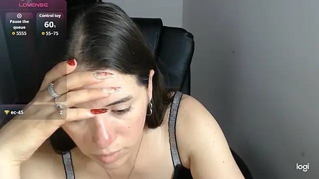 spicey_latina Adlı Modelin Canlı XXX Sohbeti