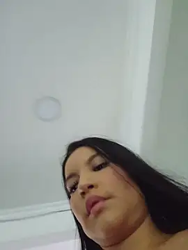 Pretty_Julieta's Live XXX Chat