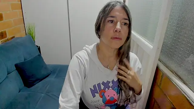 Penelope47's Live XXX Chat