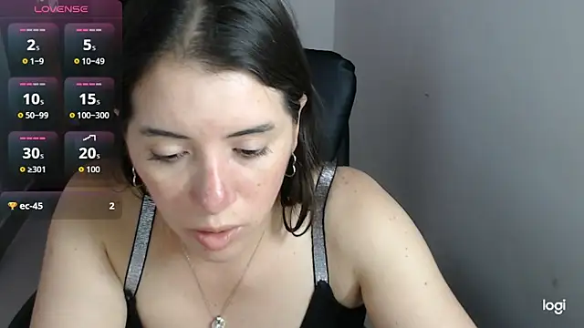 spicey_latinaのライブXXXチャット