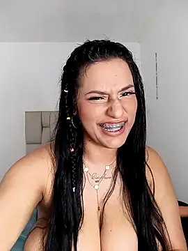 XXX chat uživo modela KorinaKovaa