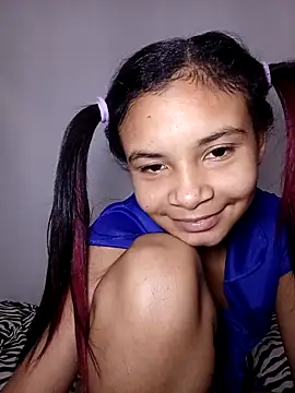 Chat +18 de liz7skinny ao vivo