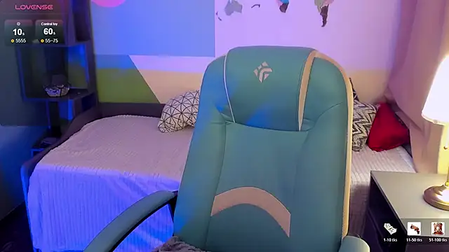 دردشة LaylaDiaries الجنسية المباشرة