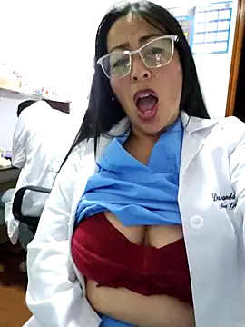 Chatroom XXX en direct de JustSamantha_