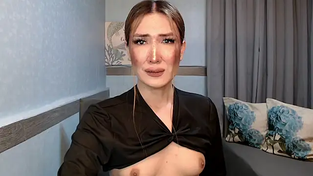 xMeganFucks69 Adlı Modelin Web Kamerası Şovu